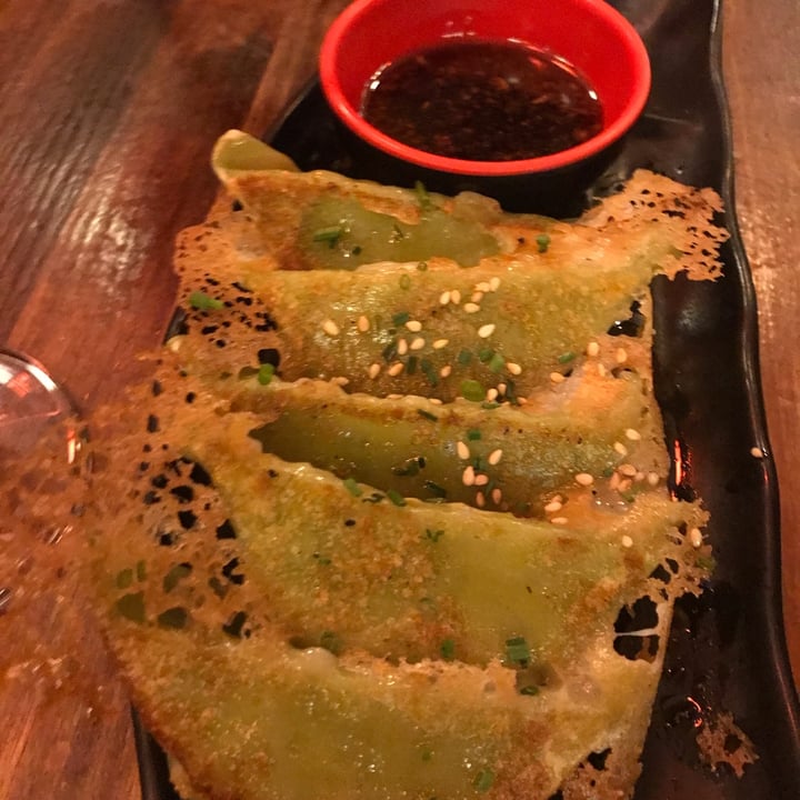 photo of Ninja Ramen Gyozas vegetales shared by @peachpatri on  03 Dec 2021 - review