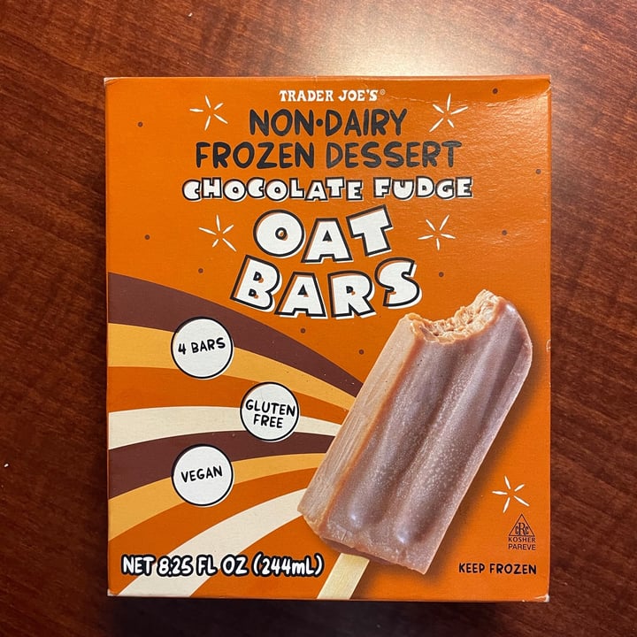 photo of Trader Joe's Chocolate Fudge Oat Bars shared by @arunnersfuel on  08 Jun 2021 - review