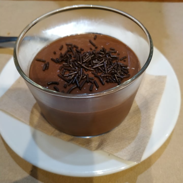 photo of Black Salad Copa De Chocolate Negro Y Coco Rallado shared by @tomatoandpotatovegan on  25 Sep 2021 - review