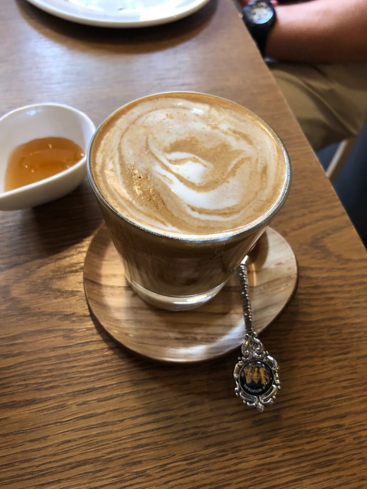 photo of デアストア（darestore） Granola & Drink shared by @stormling on  23 Aug 2019 - review