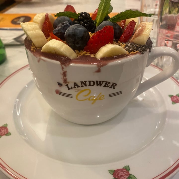 photo of Cafe Landwer Açaí Bowl shared by @th-vegan on  13 Apr 2022 - review
