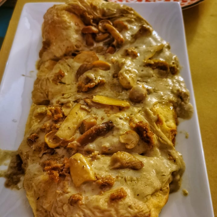photo of OH! Ficomaeco Pinsa funghi e Beyond Sausage shared by @posataverde on  15 Dec 2022 - review