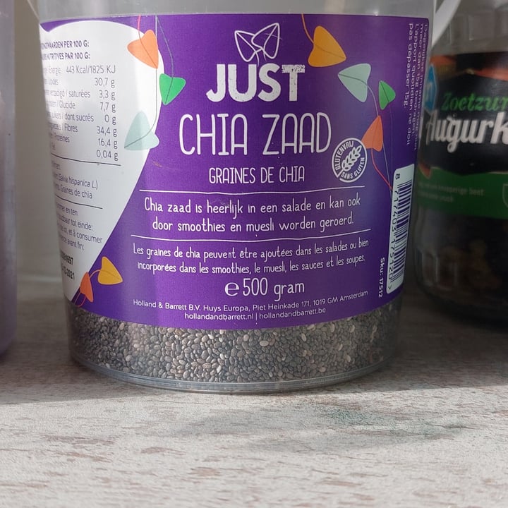 photo of Holland & Barrett Chia seed shared by @vickybico on  15 Apr 2022 - review