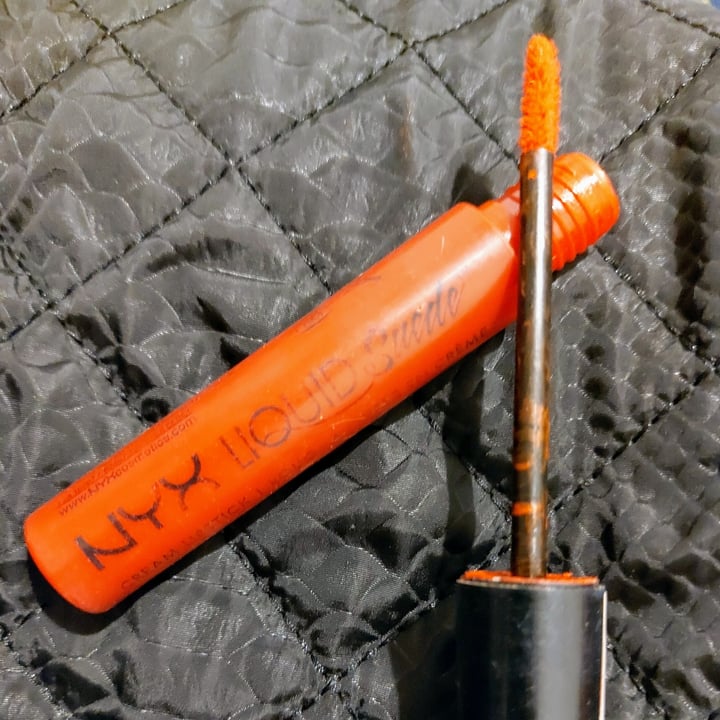 review photo of NYX Cosmetics Liquid suede cream lipstick shared by @esmeruiz on 09 Jun 2021 - review
