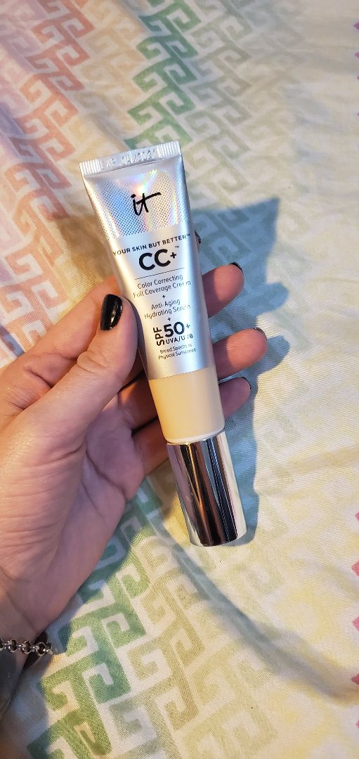photo of IT Cosmetics Your Skin But Better - CC+ Cream shared by @marea707 on  06 Jan 2020 - review