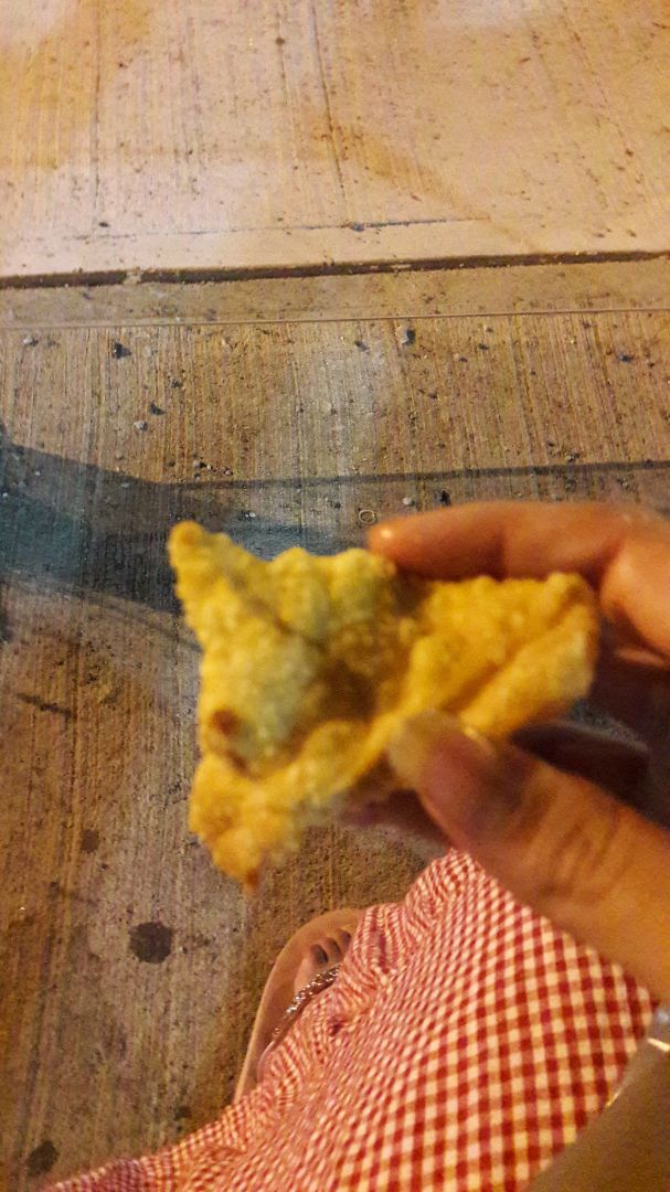 photo of Indian Tandoory Potato samosa shared by @henroosterlover83 on  09 Sep 2019 - review