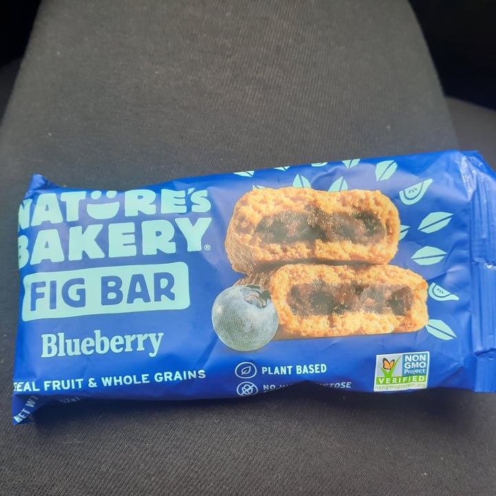 review photo of Nature's Bakery Blueberry Fig Bar shared by @vivsalas on 16 Sep 2021 - review