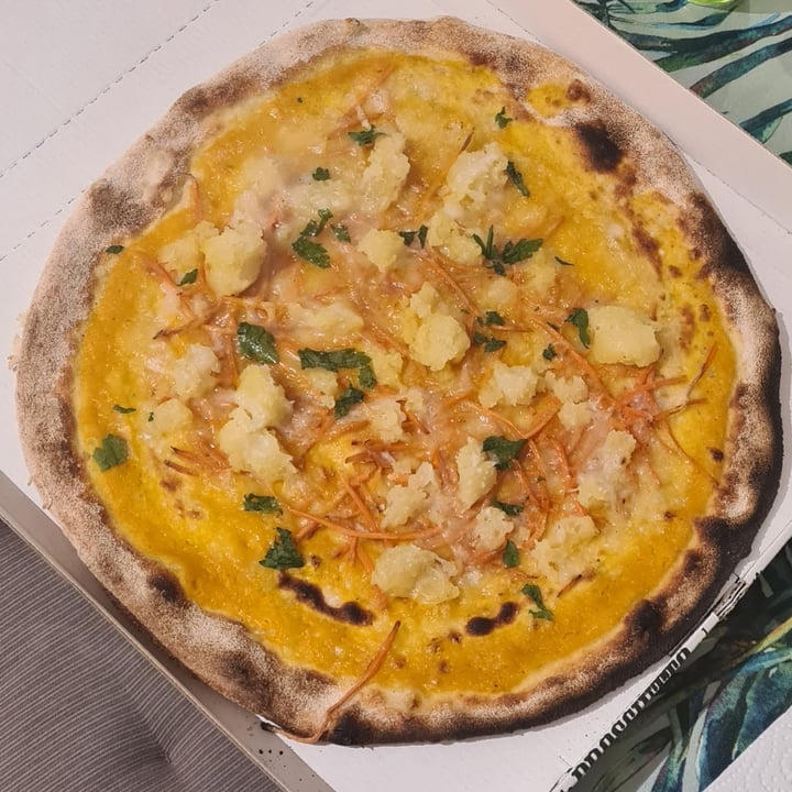 photo of You Pizza forno a legna Halloween Pizza shared by @martaeffe on  09 Apr 2022 - review