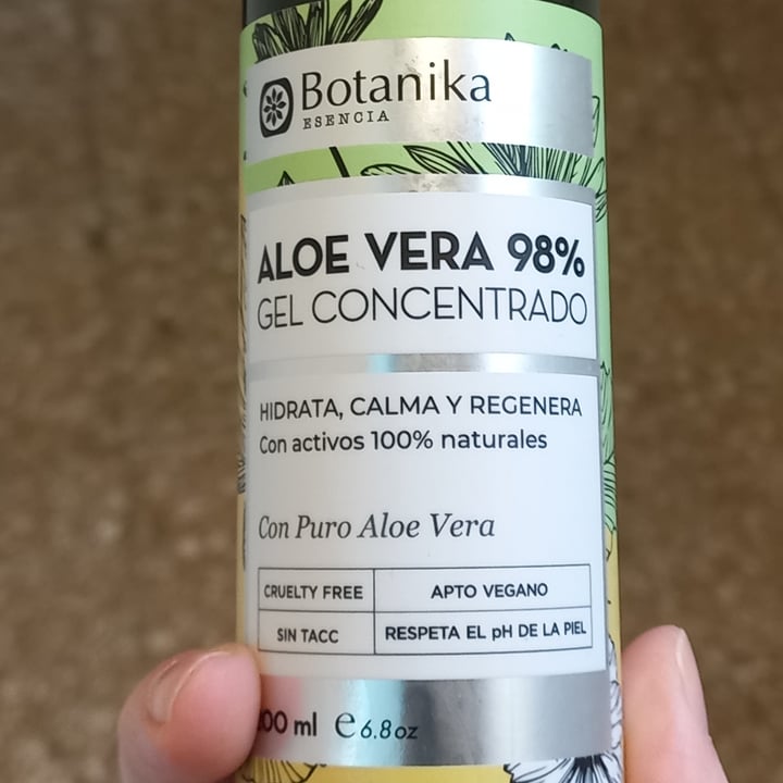 photo of Botanika Esencia Áloe Verá 98% Gel Concentrado shared by @gabyeug5119 on  13 Jun 2022 - review