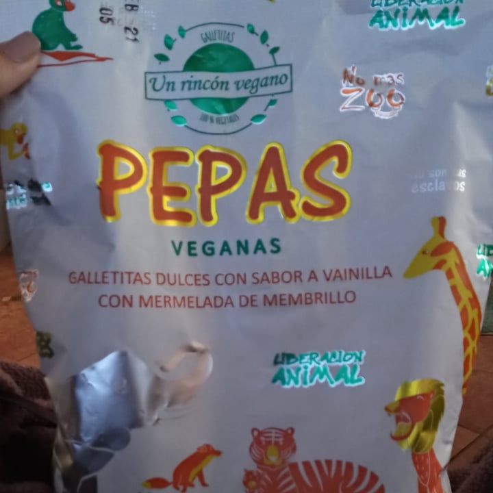 photo of Un Rincón Vegano Pepas Galletitas Dulces con Sabor a Vainilla con Mermelada de Membrillo shared by @linavegan on  13 Jun 2020 - review