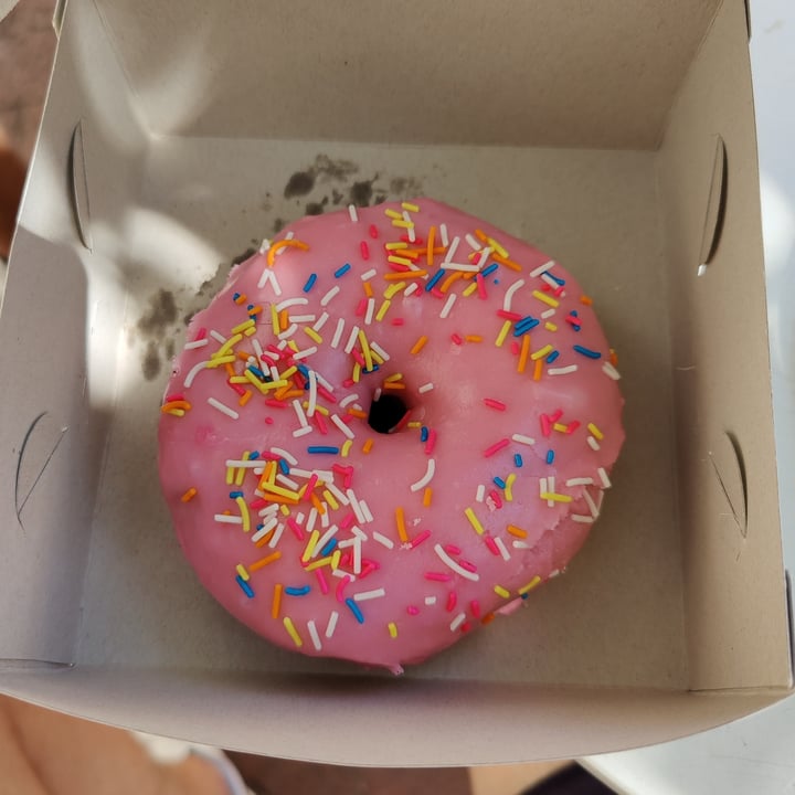 photo of Grumpy & Runt | Little Deli & Donuts Homer Doughnut shared by @christo on  27 Feb 2022 - review