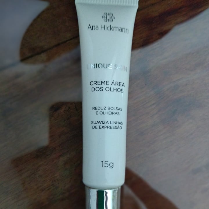 photo of Ana Hickmann Creme Área Dos Olhos AH shared by @mqhazoff on  21 Apr 2022 - review