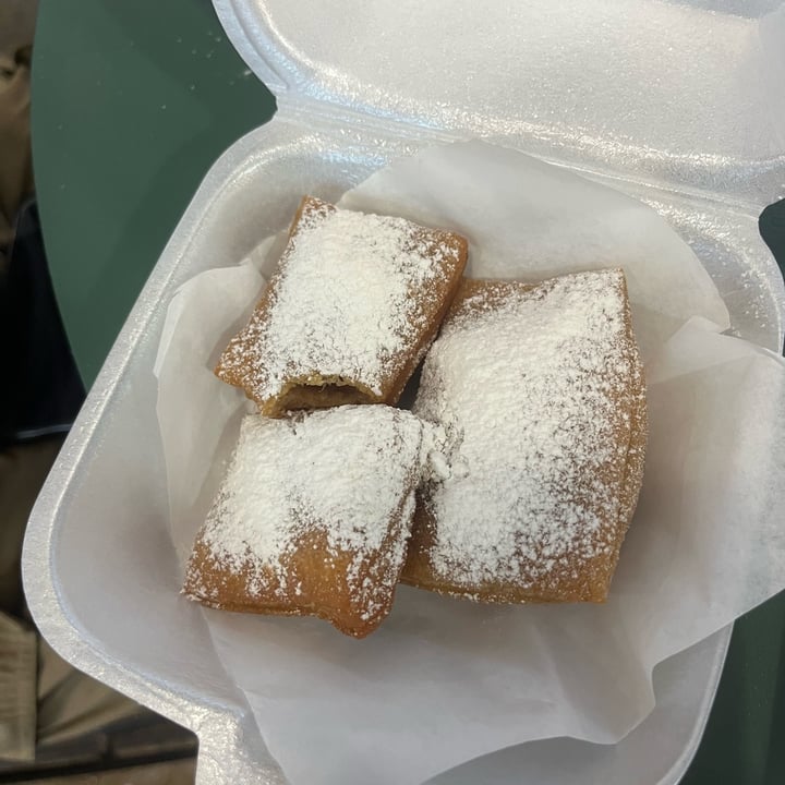 photo of Meals From the Heart Cafe Beignet shared by @kirbylove on  15 Nov 2022 - review