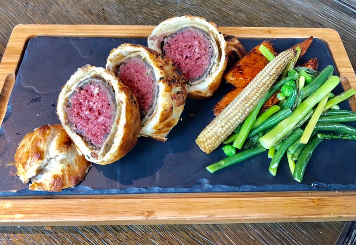 review photo of Bread Street Kitchen Singapore Impossible Wellington shared by @s1224 on 06 May 2019 - review