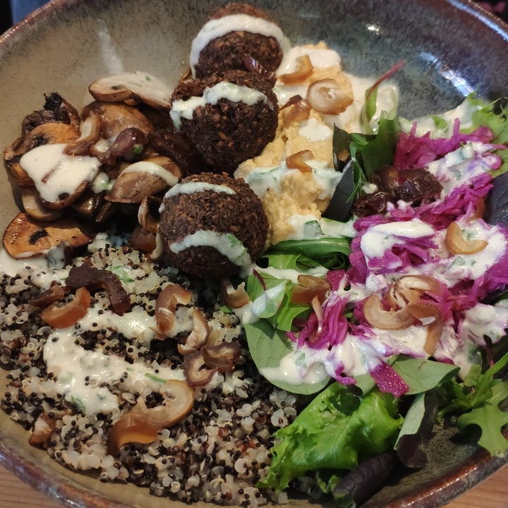 photo of Kind Kitchen Middle east buddha bowl shared by @rosonero on  26 Apr 2022 - review