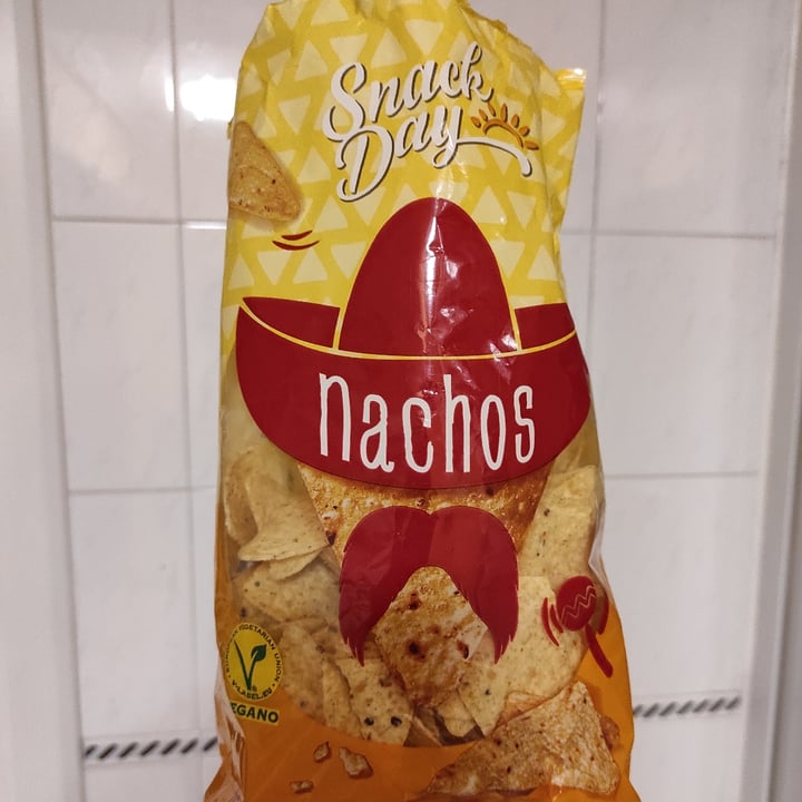 photo of Snack Day Nachos shared by @veganeuskadi on  15 Dec 2022 - review