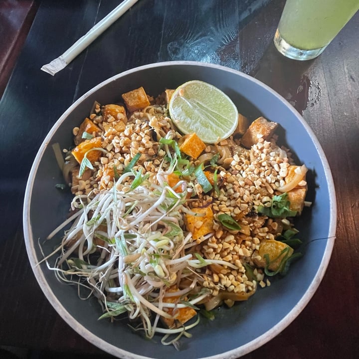 review photo of Soberanos Brewers Pad Thai shared by @veggietico on 14 Aug 2022 - review