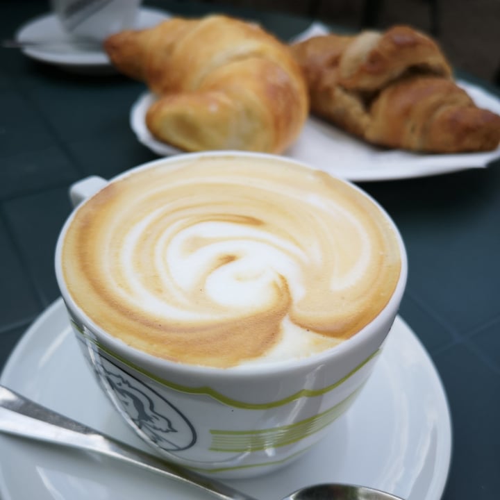 photo of BAR DELLA PIAZZETTA Colazione Vegan shared by @rachele82 on  20 Jun 2020 - review