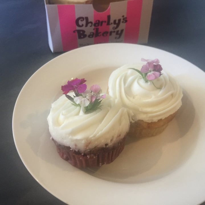 photo of Charly's Bakery Vegan Cupcakes shared by @thammyj on  09 Jan 2021 - review