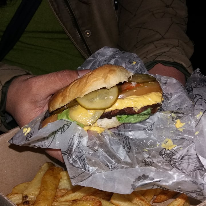 photo of Futuro veggie Hamburguesa shared by @seamosuvoz on  26 Aug 2021 - review