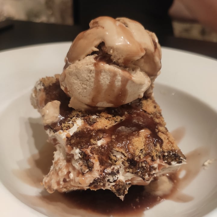 review photo of Street & Soul Tarta Ferrero Rocher shared by @love-hummingbird on 06 Sep 2022 - review