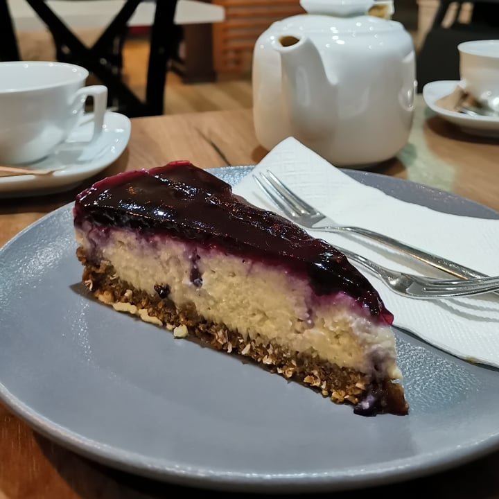photo of Vege Joy Pizza & Burger Blueberry Cheesecake shared by @penny10 on  18 Feb 2022 - review