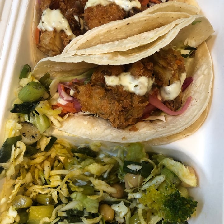 photo of Clean Roots Vegetarian Cuisine Fried Artichoke Tacos shared by @stephnathanson on  30 Jul 2021 - review