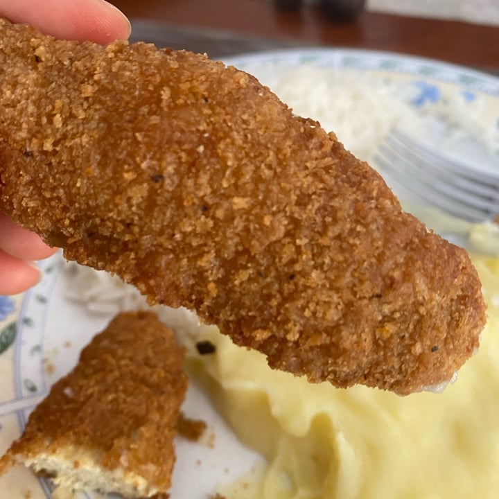 photo of Beyond Meat Beyond Chicken Plant-Based Breaded Tenders shared by @miarafa on  06 Jul 2022 - review