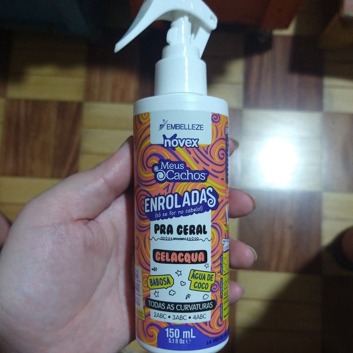 photo of Embelleze Ativador de cachos GelAcqua shared by @carolestevam on  28 Apr 2022 - review