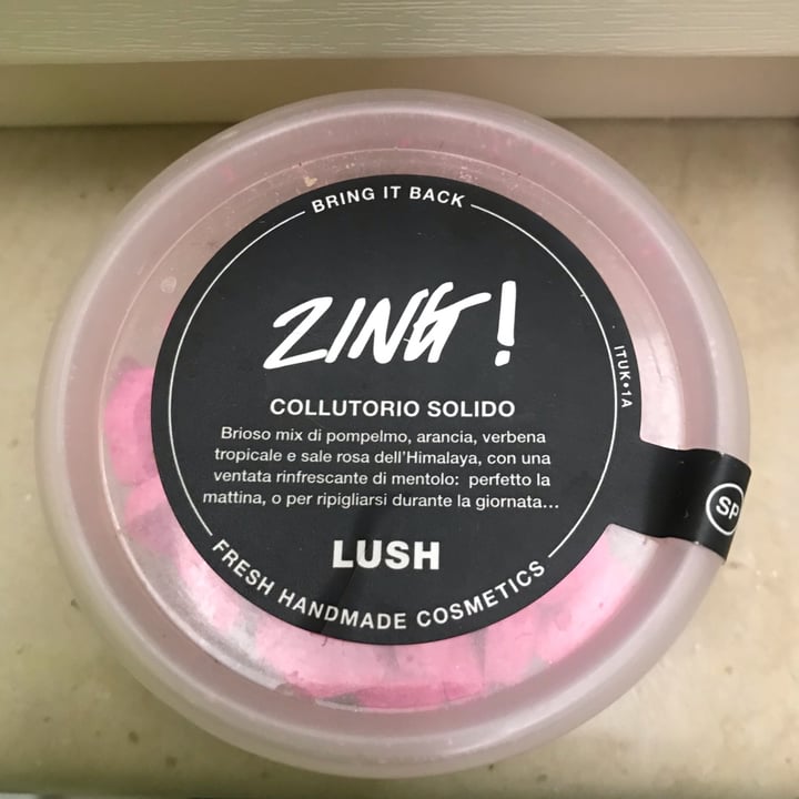 photo of LUSH Fresh Handmade Cosmetics Zing collutorio in pastiglia shared by @alessialuna on  06 Jul 2022 - review