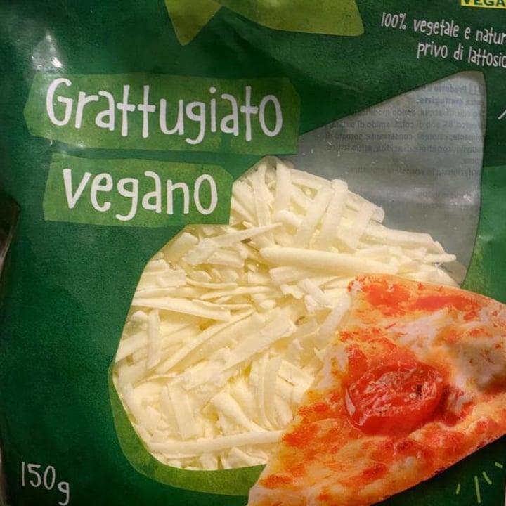 photo of Vemondo Grattugiato Vegano shared by @muresanpaula on  13 Mar 2022 - review