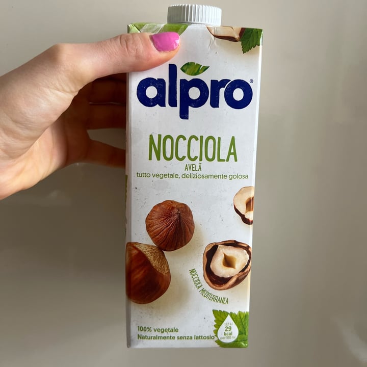 photo of Alpro Bevanda alla nocciola shared by @francineveg on  20 Mar 2022 - review