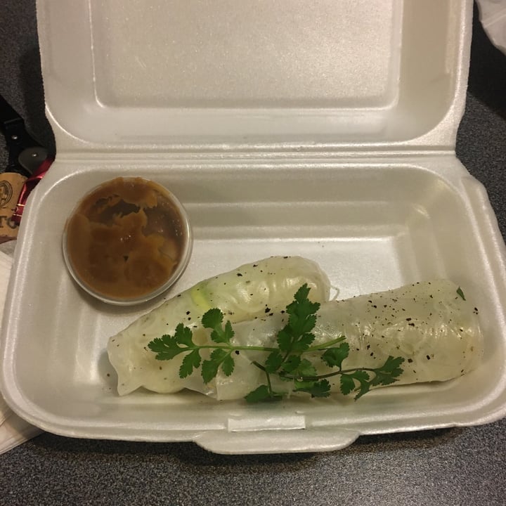 photo of Manna Food Co. Vietnamese Summer Rolls shared by @kateemma5 on  25 Jun 2020 - review