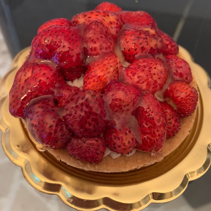 photo of Il Dolce Sapore Crostatina Alle Fragole Vegan shared by @manuveg on  10 Mar 2022 - review