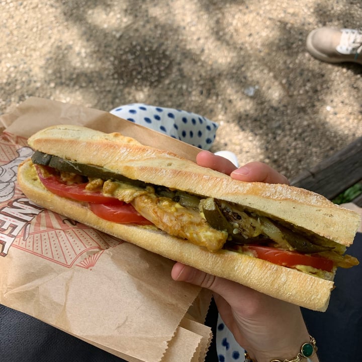 photo of Zoï Sandwich Curry shared by @tiascaz on  29 Apr 2022 - review