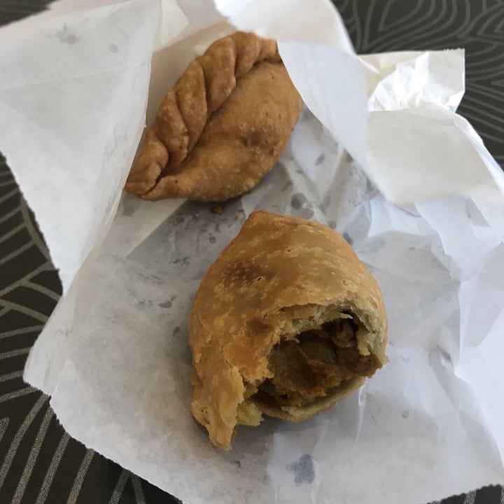 review photo of On The Ridge by Kopitiam Indian Snack Stall - Curry Puff (potato) shared by @esthertsw on 12 Jul 2019 - review