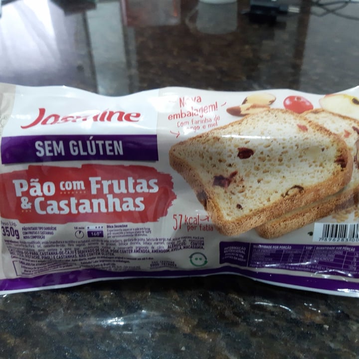 photo of Jasmine Pão De Frutas E Castanha shared by @ednamariadasilva on  13 Jul 2022 - review