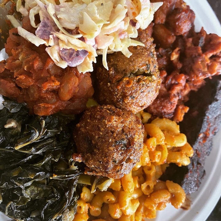 review photo of Homegrown Smoker Combo Plate with Smoked Soy Curls, Smoked Ribs, Hushpuppies, Mac no Cheese & Coleslaw shared by @greengrl87 on 27 Oct 2020 - review