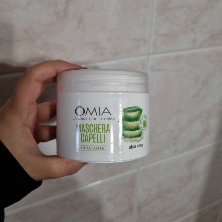 photo of Omia Maschera capelli aloe shared by @gingerjim on  19 Mar 2022 - review