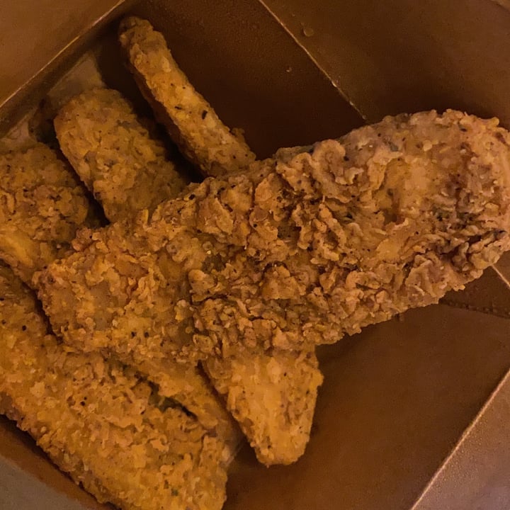 photo of Odd burger Chickun Pretenders shared by @ntxvn on  13 Jul 2020 - review