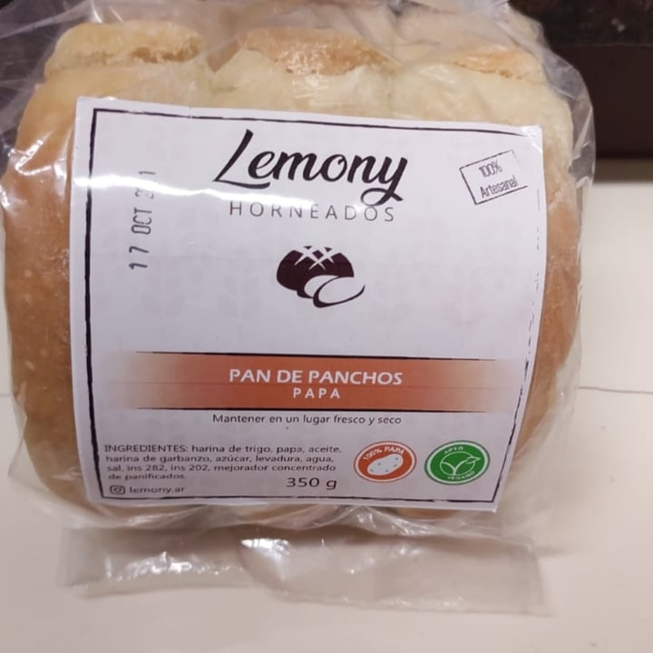 photo of Lemony pan de pancho shared by @celevegan on  07 Oct 2021 - review