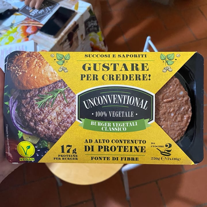 photo of Unconventional Burger Vegetale Classico - Classic Burger shared by @claudiaclementi on  07 Sep 2022 - review