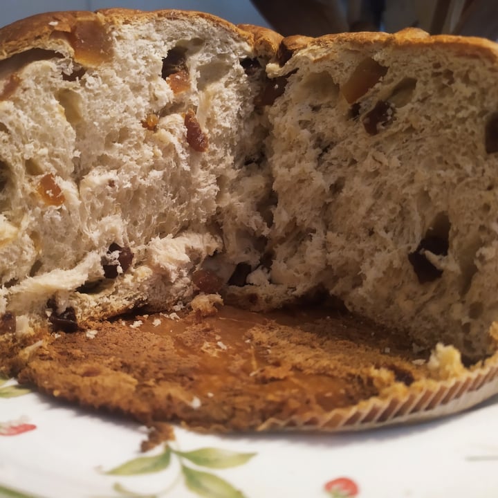 review photo of Il Viaggiator Goloso Dolce di Natale con uva sultanina e arancia candita shared by @monica260317 on 25 Nov 2022 - review