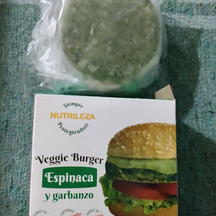 photo of Nutrileza Hamburguesa de Espinaca & Garbanzo shared by @romileon on  01 Dec 2021 - review