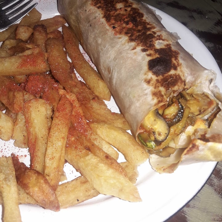 photo of SHIPIBO Bistro Amazonico Burrito de hongos shared by @camideom on  05 Dec 2021 - review