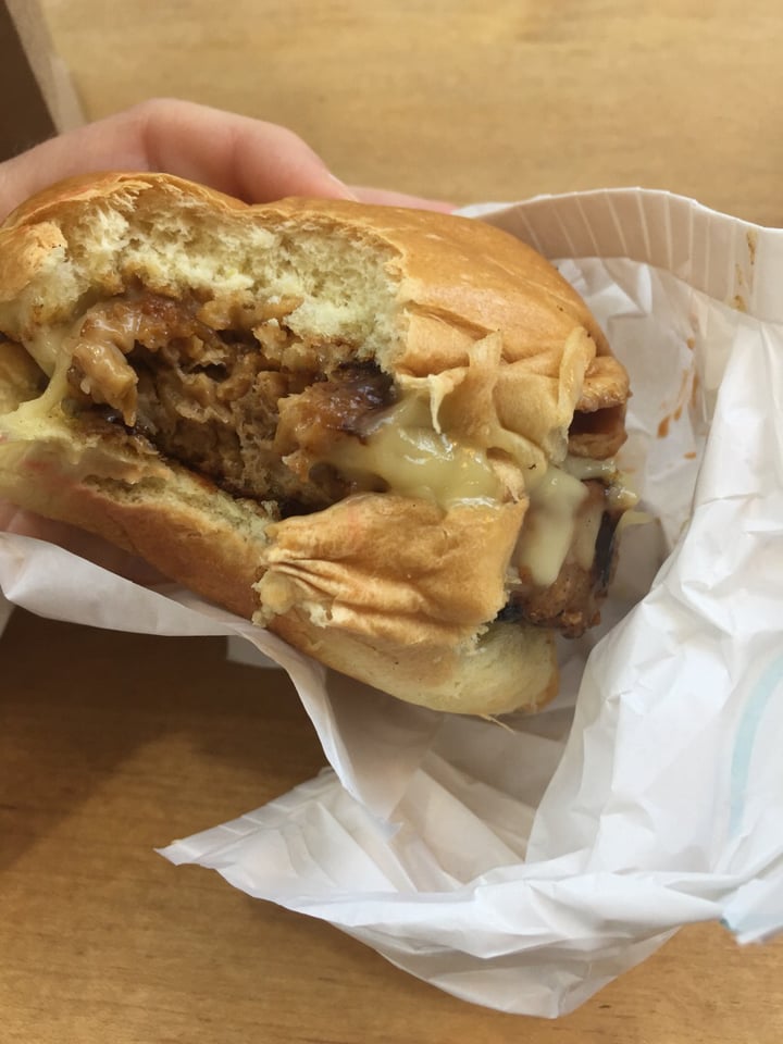 photo of HipCityVeg Chocolate Shake shared by @emmiebead on  24 Aug 2019 - review