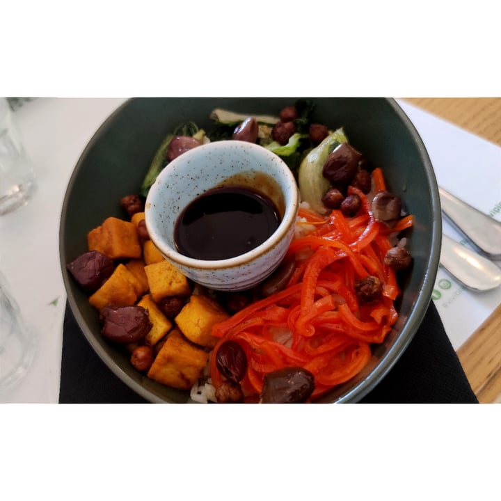 photo of Vivi Bistrot Vegan Bowl di Stagione shared by @goveg on  16 Sep 2021 - review