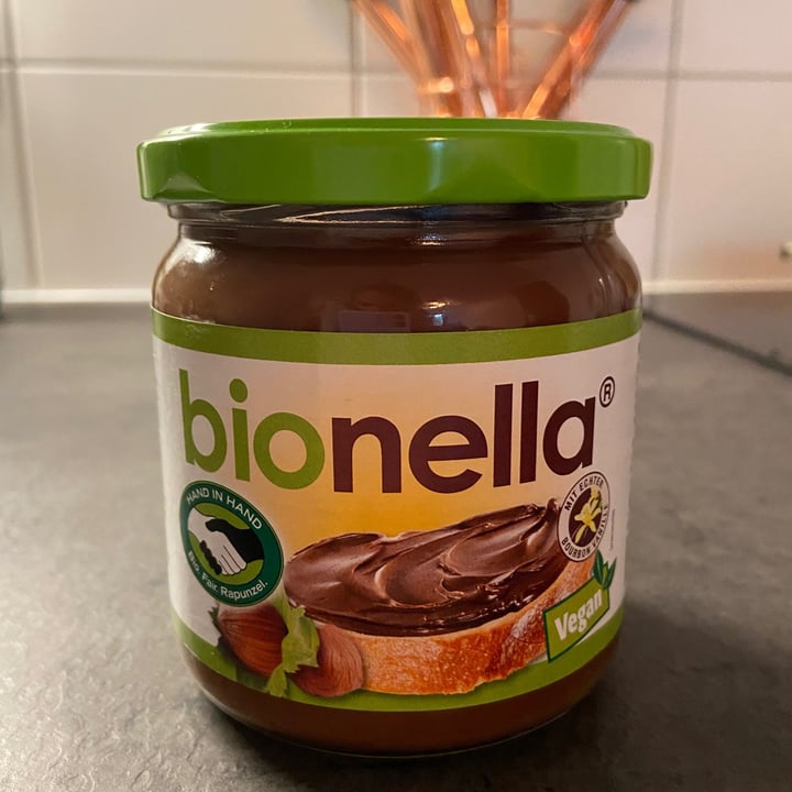 photo of Bionella Bionella Chocolate Spread Nuss-Nougat-Creme shared by @sarahmarias on  31 Aug 2021 - review