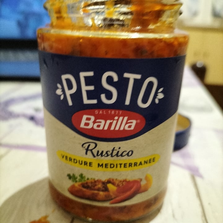 photo of Barilla Pesto Rustico Verdure Mediterranee shared by @mariveg98 on  13 Oct 2022 - review