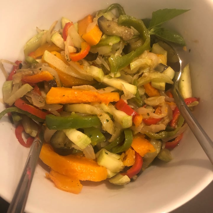 review photo of Hotel Batista wok de verduras shared by @agusk on 16 May 2022 - review